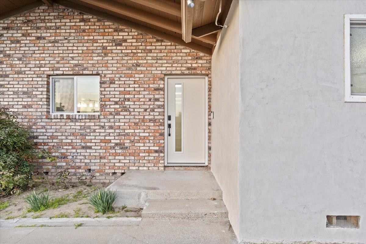 2213 Evelle Ln, Turlock, CA 95380