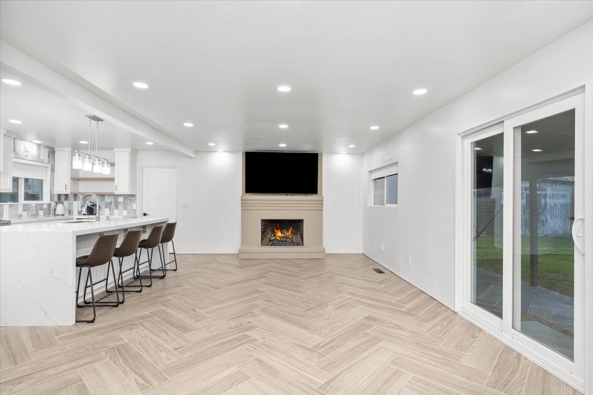 2213 Evelle Ln, Turlock, CA 95380