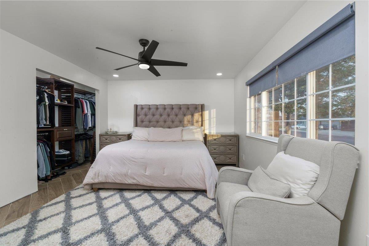 2213 Evelle Ln, Turlock, CA 95380