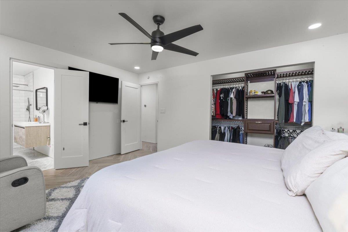 2213 Evelle Ln, Turlock, CA 95380