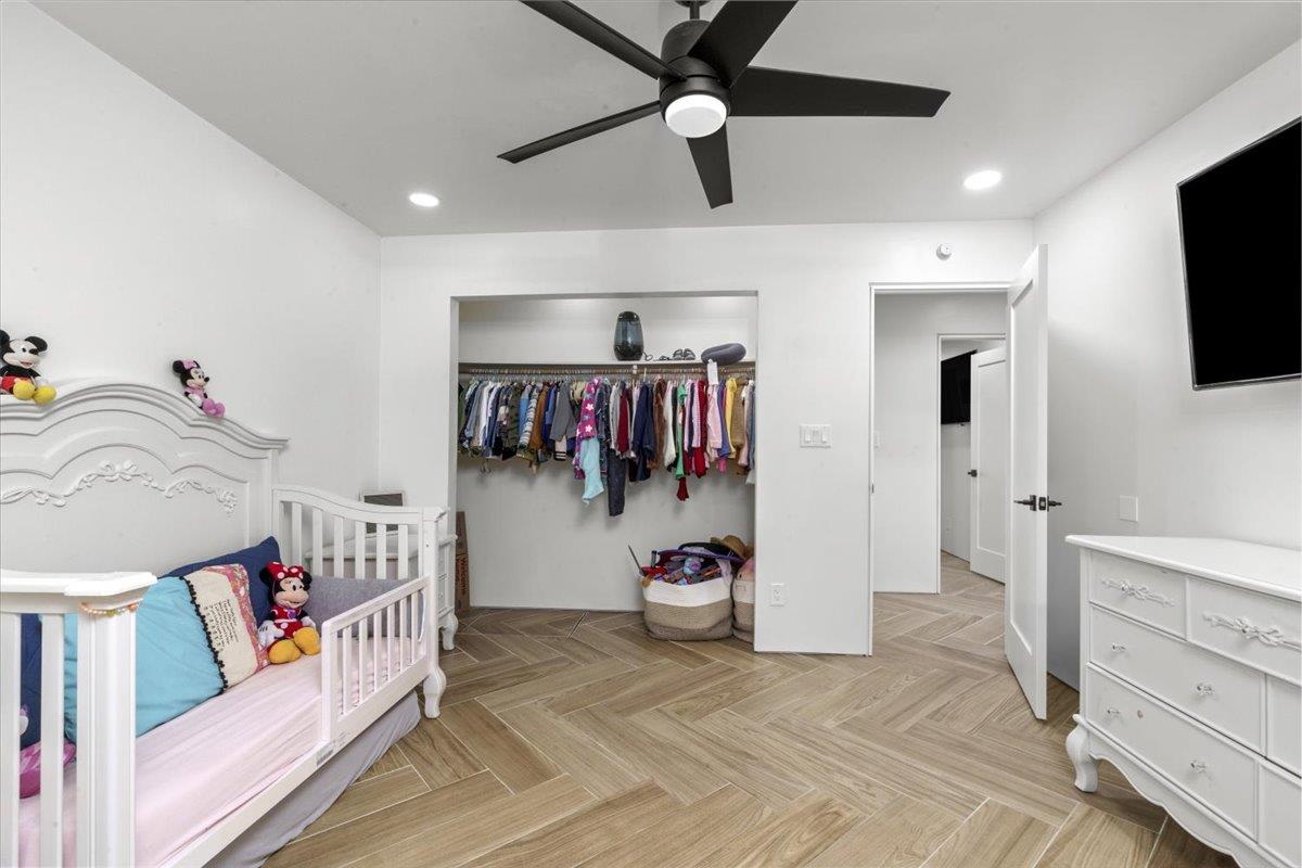 2213 Evelle Ln, Turlock, CA 95380