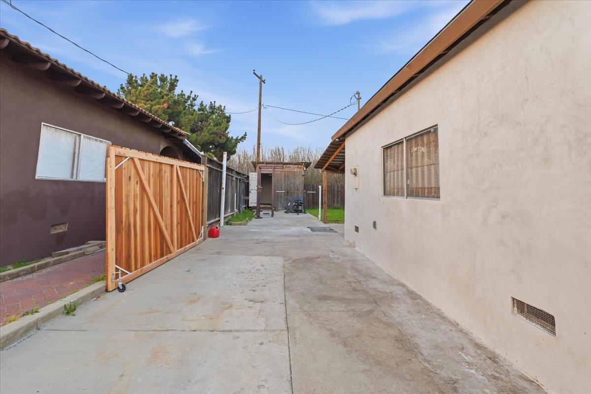 2213 Evelle Ln, Turlock, CA 95380