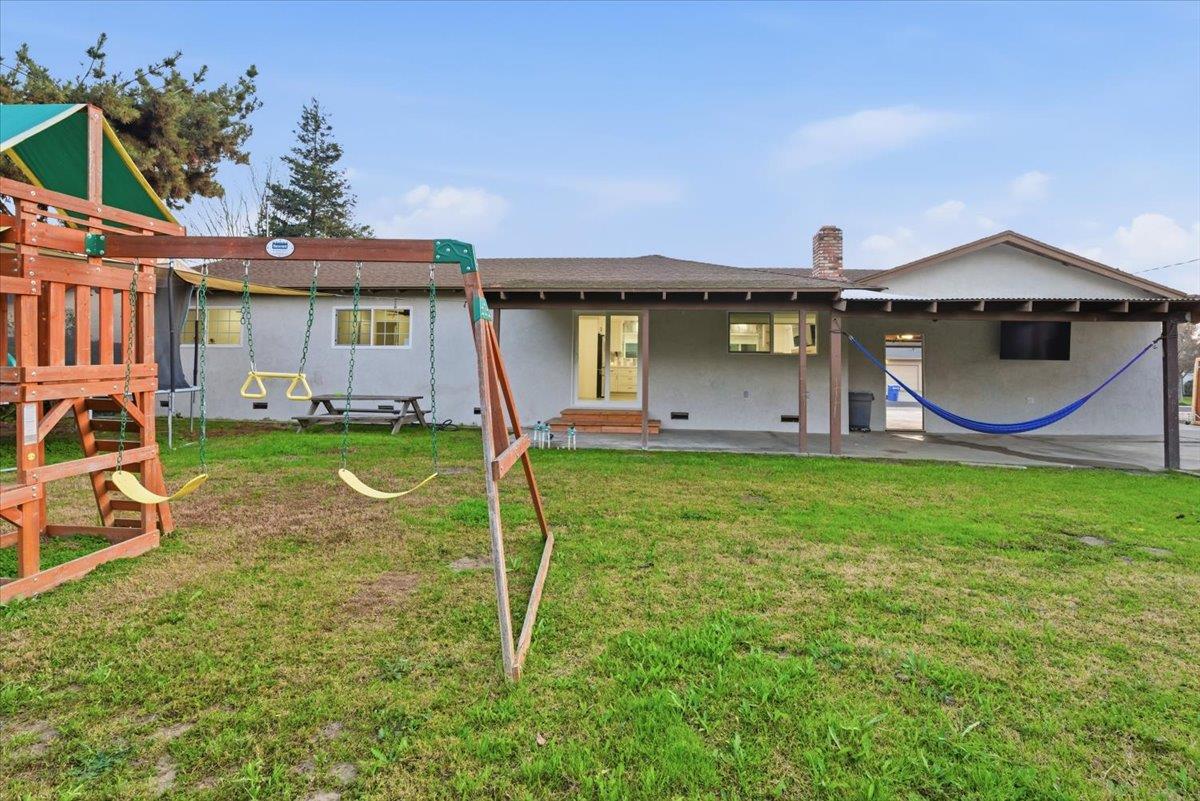 2213 Evelle Ln, Turlock, CA 95380