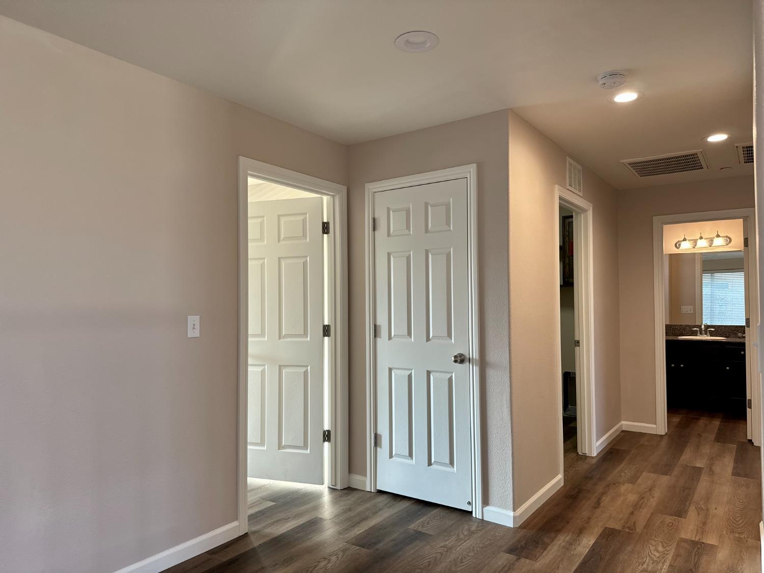 3364 Amanecer Ave, Clovis, CA 93619