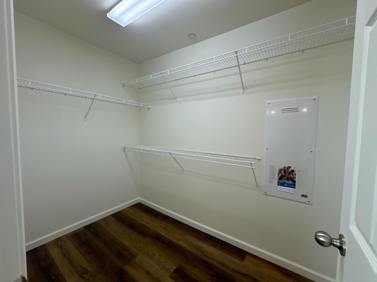 3364 Amanecer Ave, Clovis, CA 93619