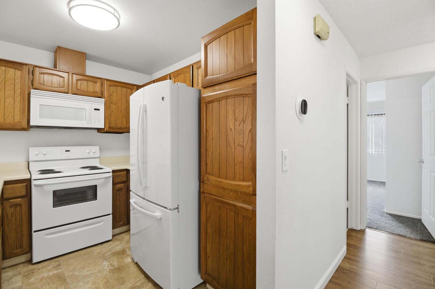 3424 Vintage Dr #244, Modesto, CA 95356