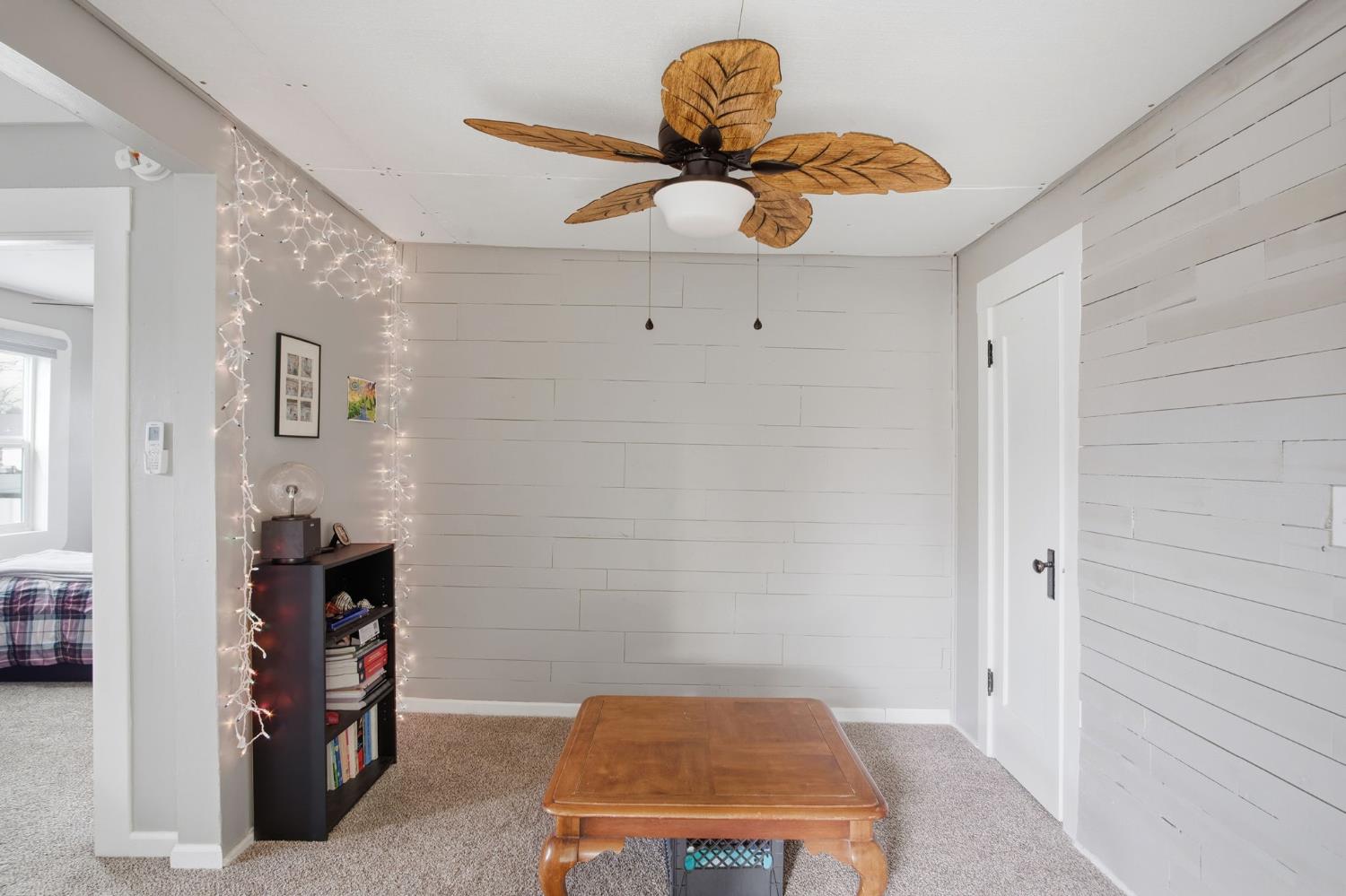 925 W 21st St, Merced, CA 95340