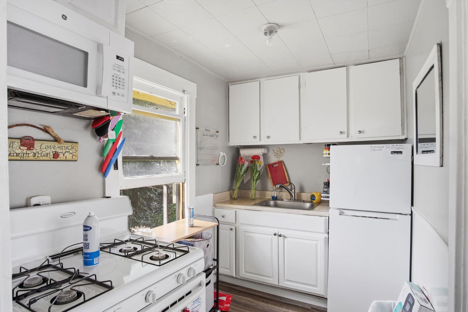 925 W 21st St, Merced, CA 95340