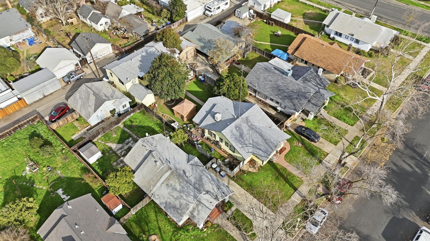 925 W 21st St, Merced, CA 95340