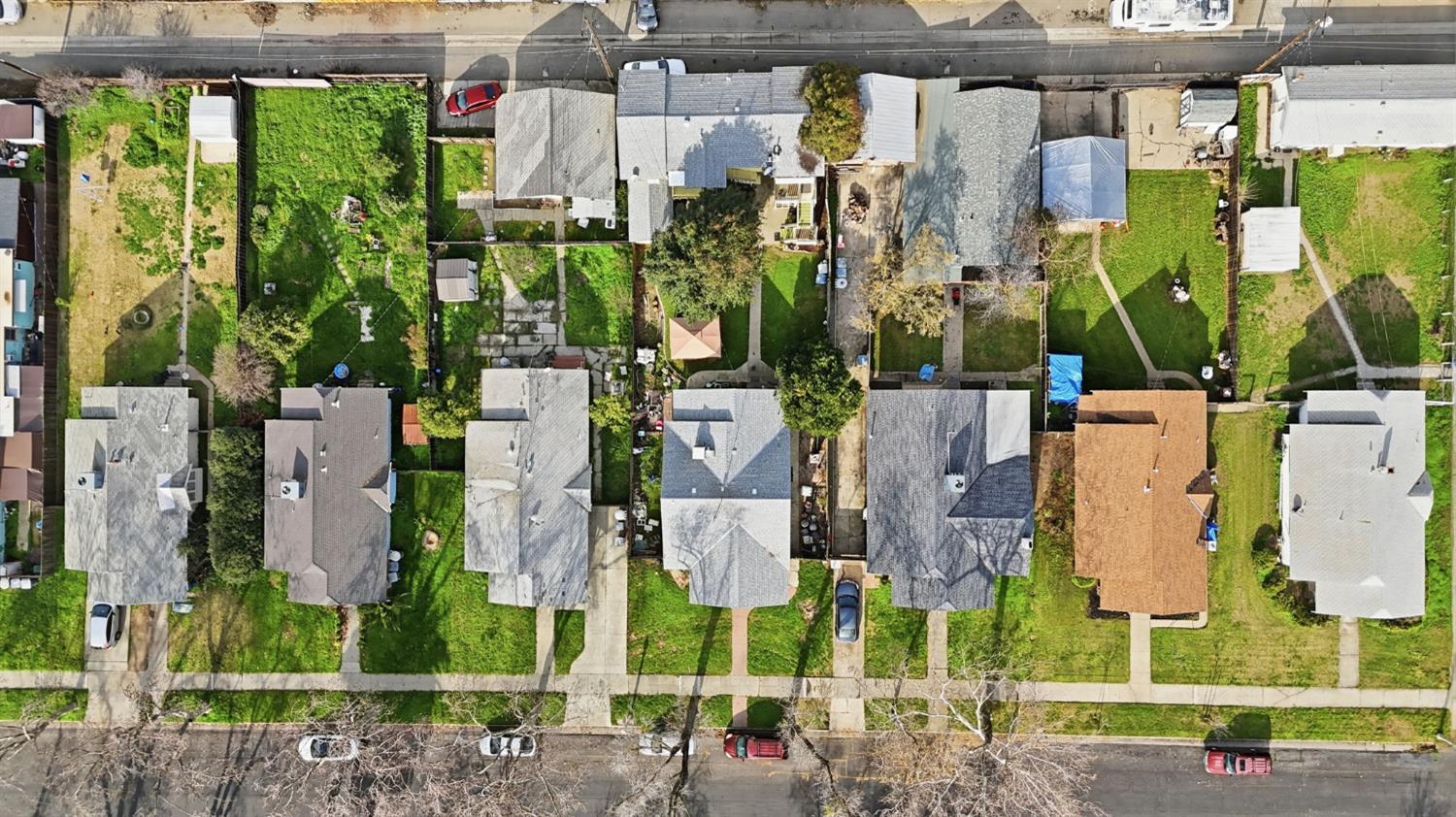 925 W 21st St, Merced, CA 95340