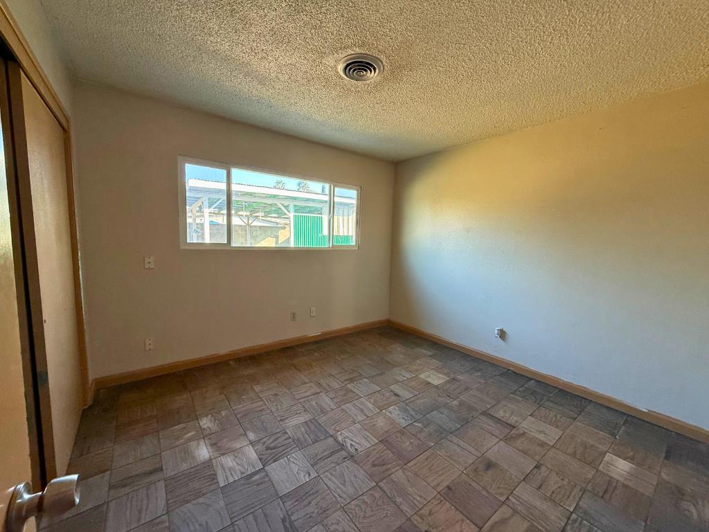 1123 Sutter, Modesto, CA 95351