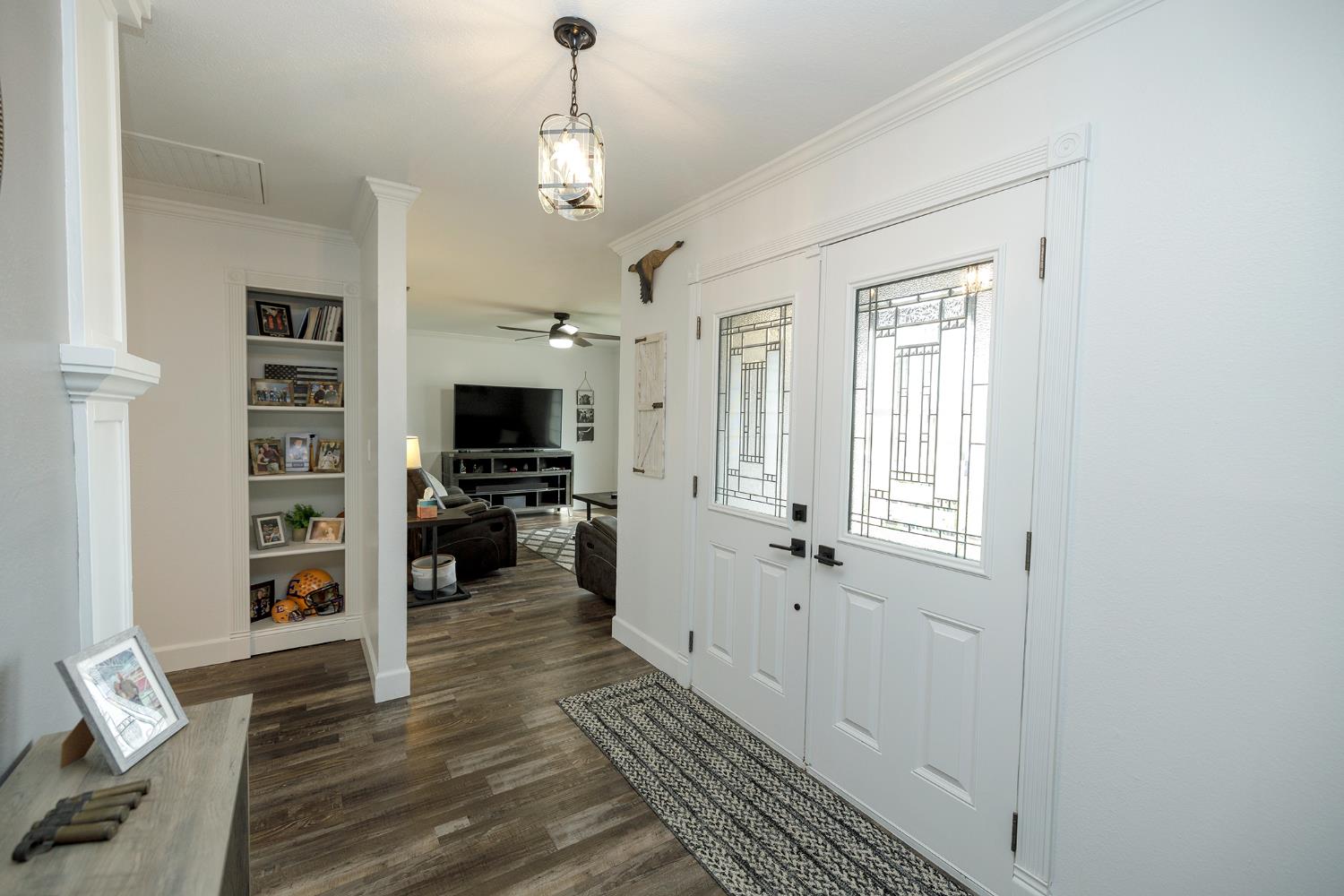 1737 Sanchez Way, Escalon, CA 95320