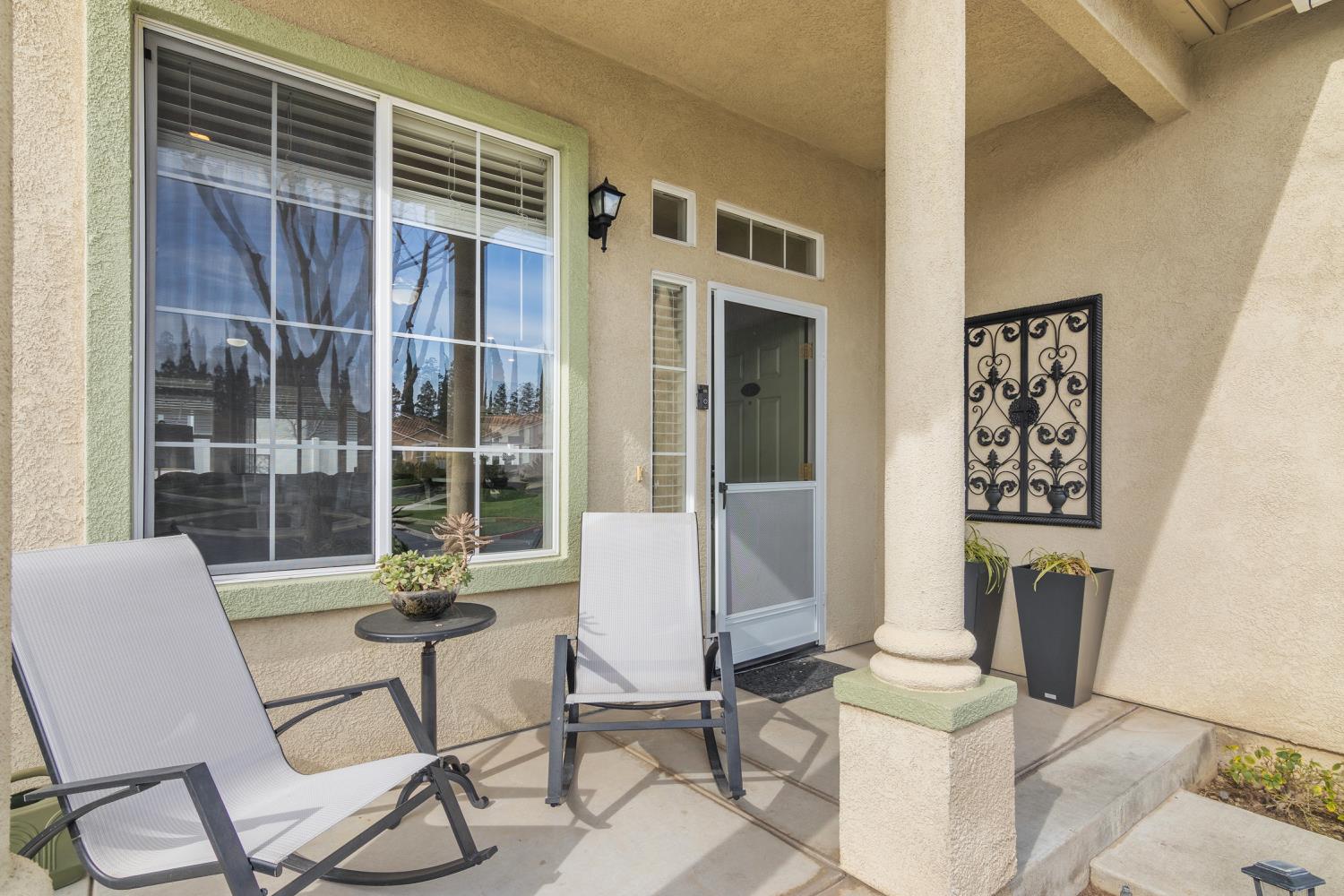 136 Woods Creek Dr, Oakdale, CA 95361