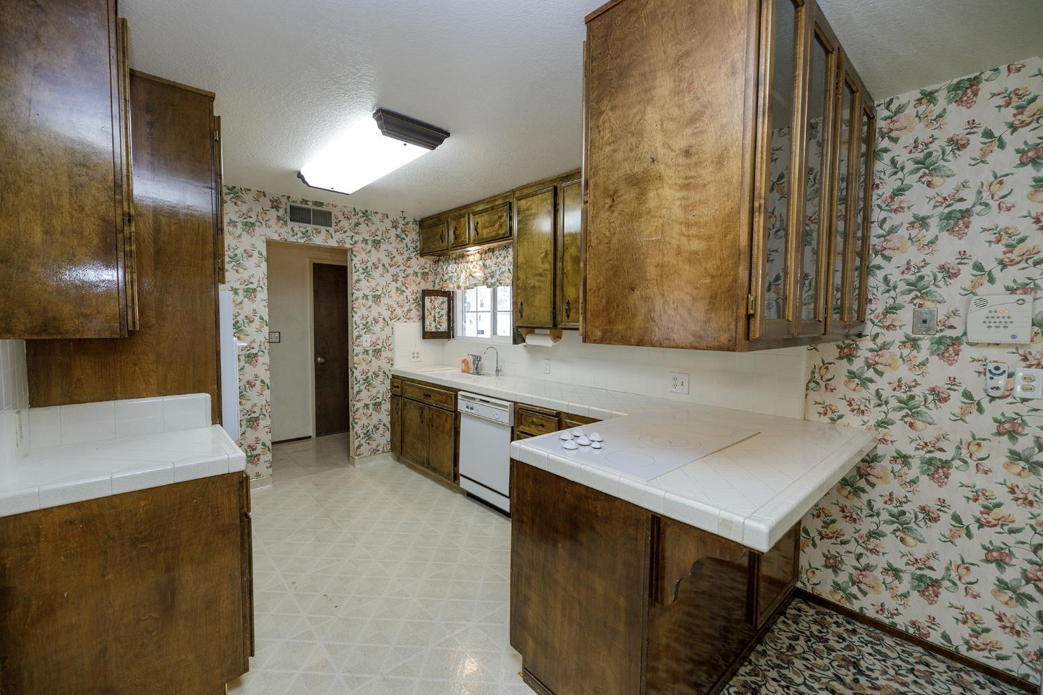 2408 Tallent Dr, Modesto, CA 95355