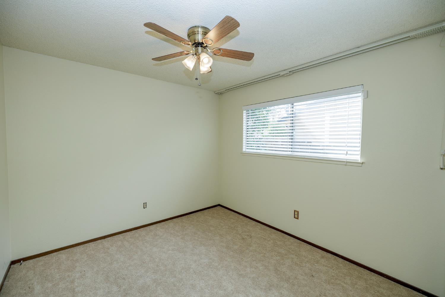 2408 Tallent Dr, Modesto, CA 95355