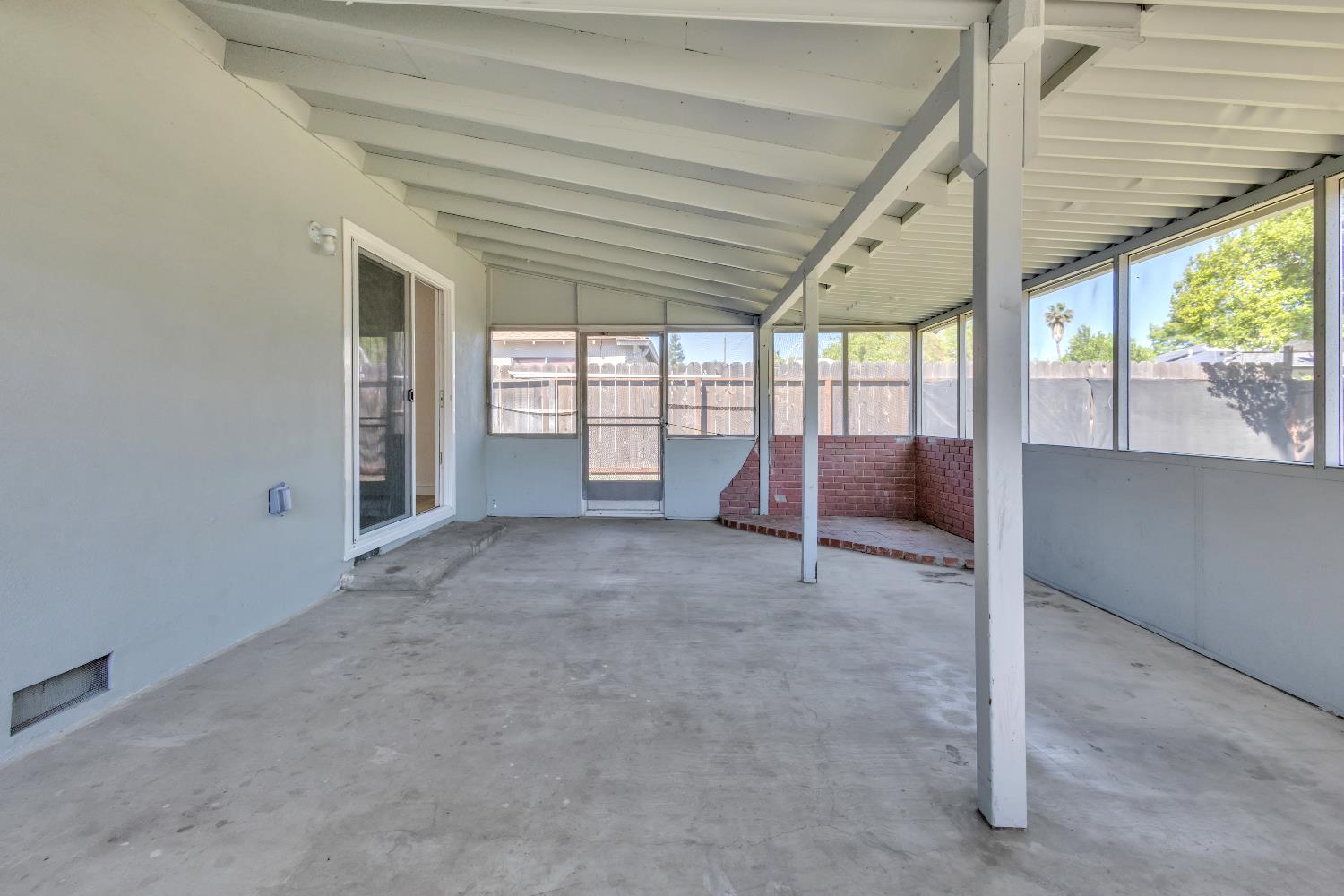 1625 Brentwood Ct, Modesto, CA 95350