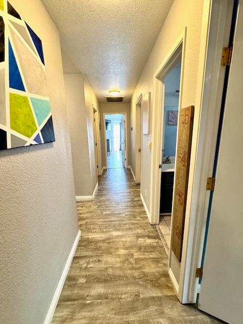 1017 Stillwater Ln, Modesto, CA 95351