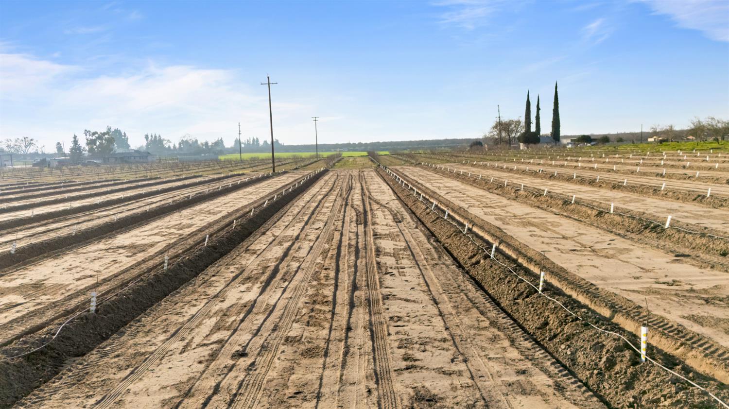 14926 Peach Ave, Livingston, CA 95334