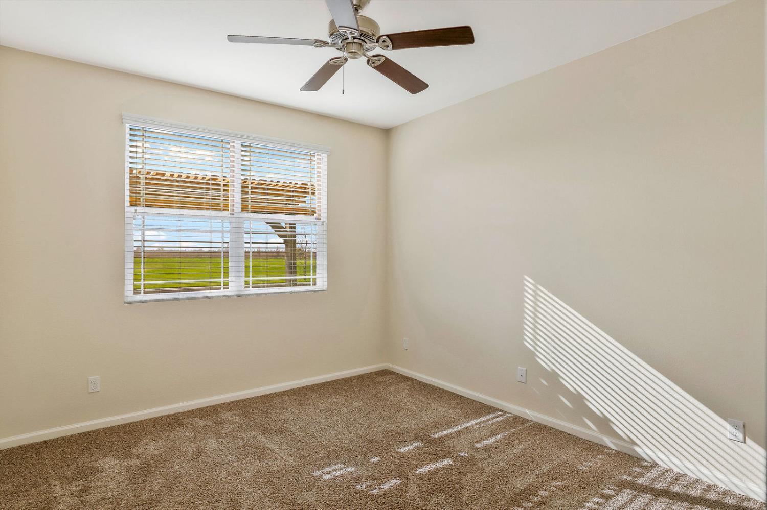 935 Mono St, Manteca, CA 95337