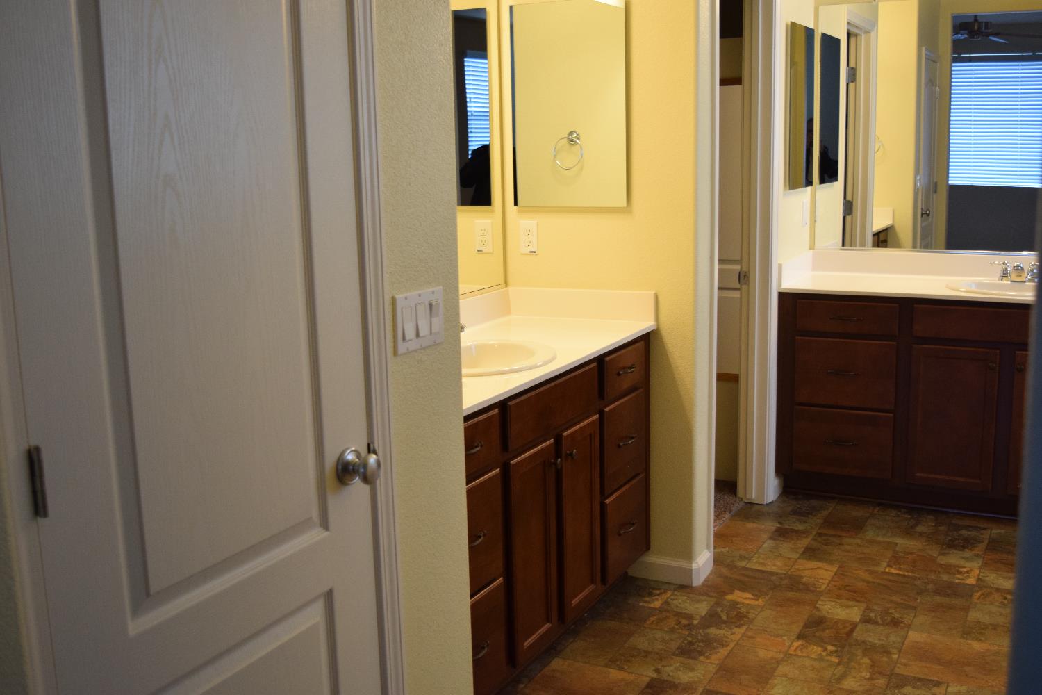 935 Mono St, Manteca, CA 95337