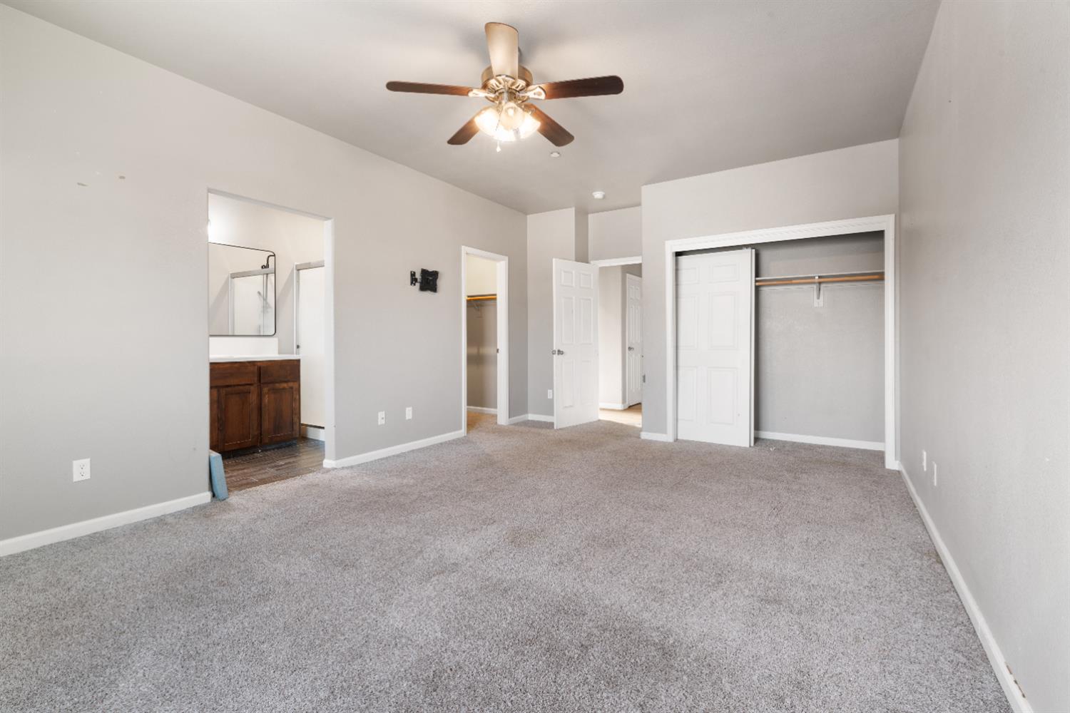 547 Granada Ct, Merced, CA 95341