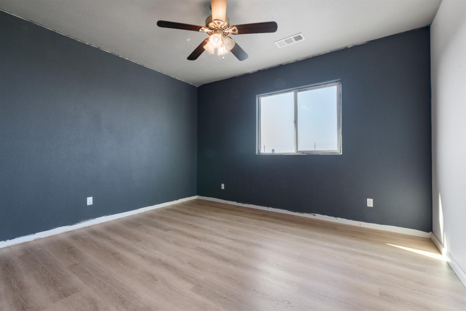 547 Granada Ct, Merced, CA 95341