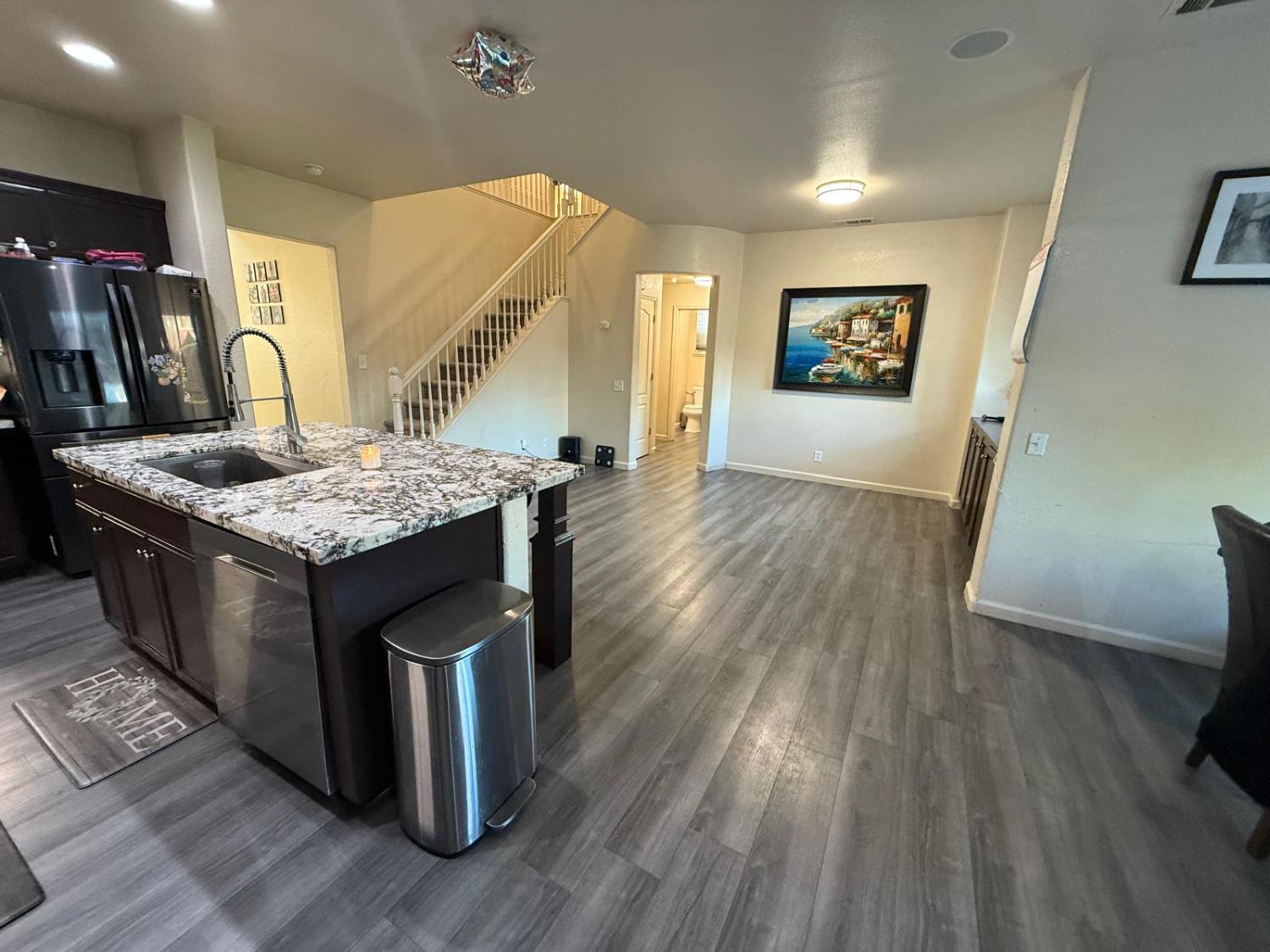 4185 Pathway Ln, Turlock, CA 95382