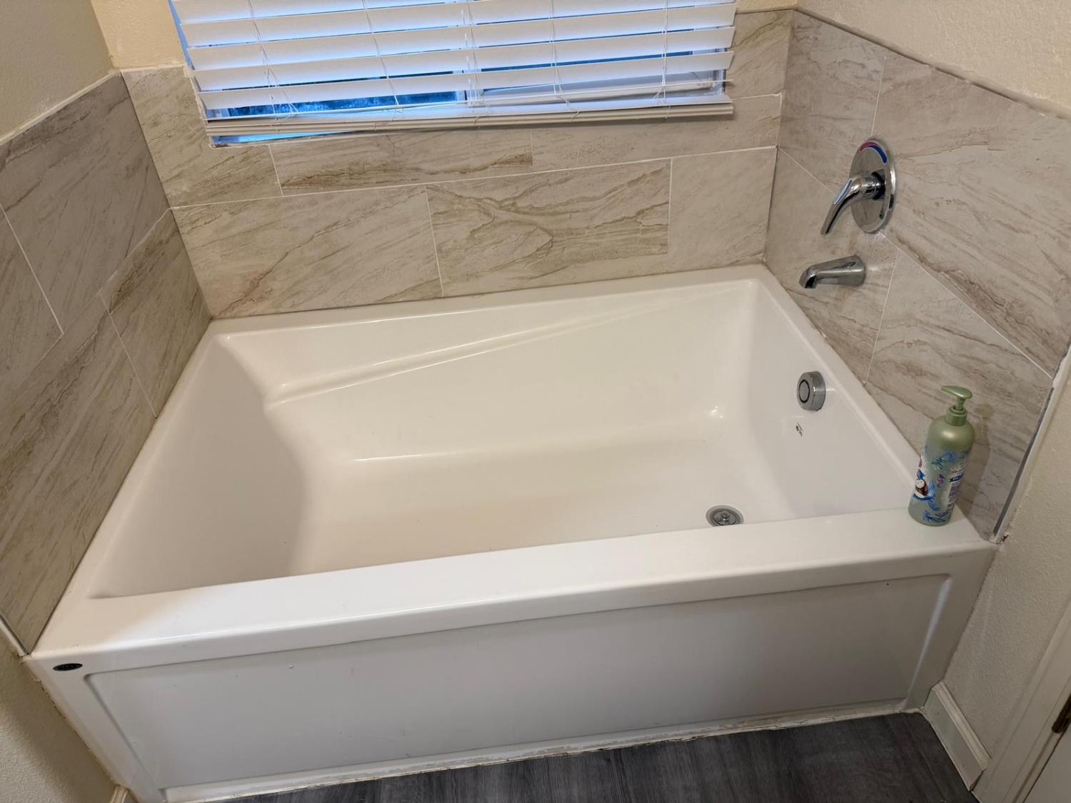 4185 Pathway Ln, Turlock, CA 95382