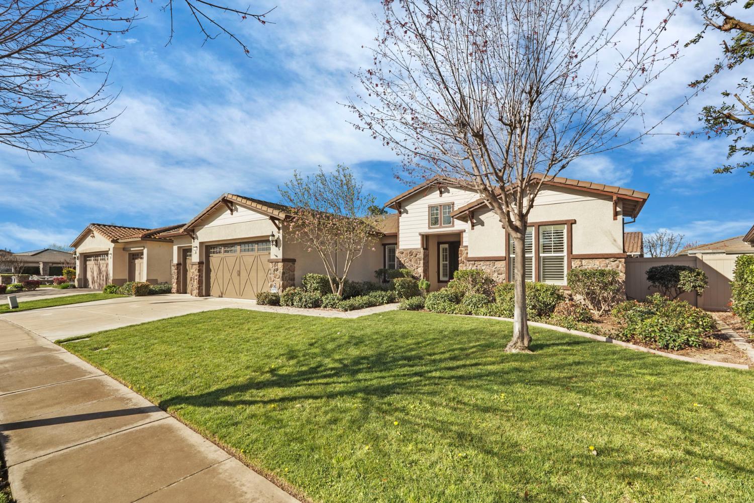 2419 Belle Glade Ln, Manteca, CA 95336