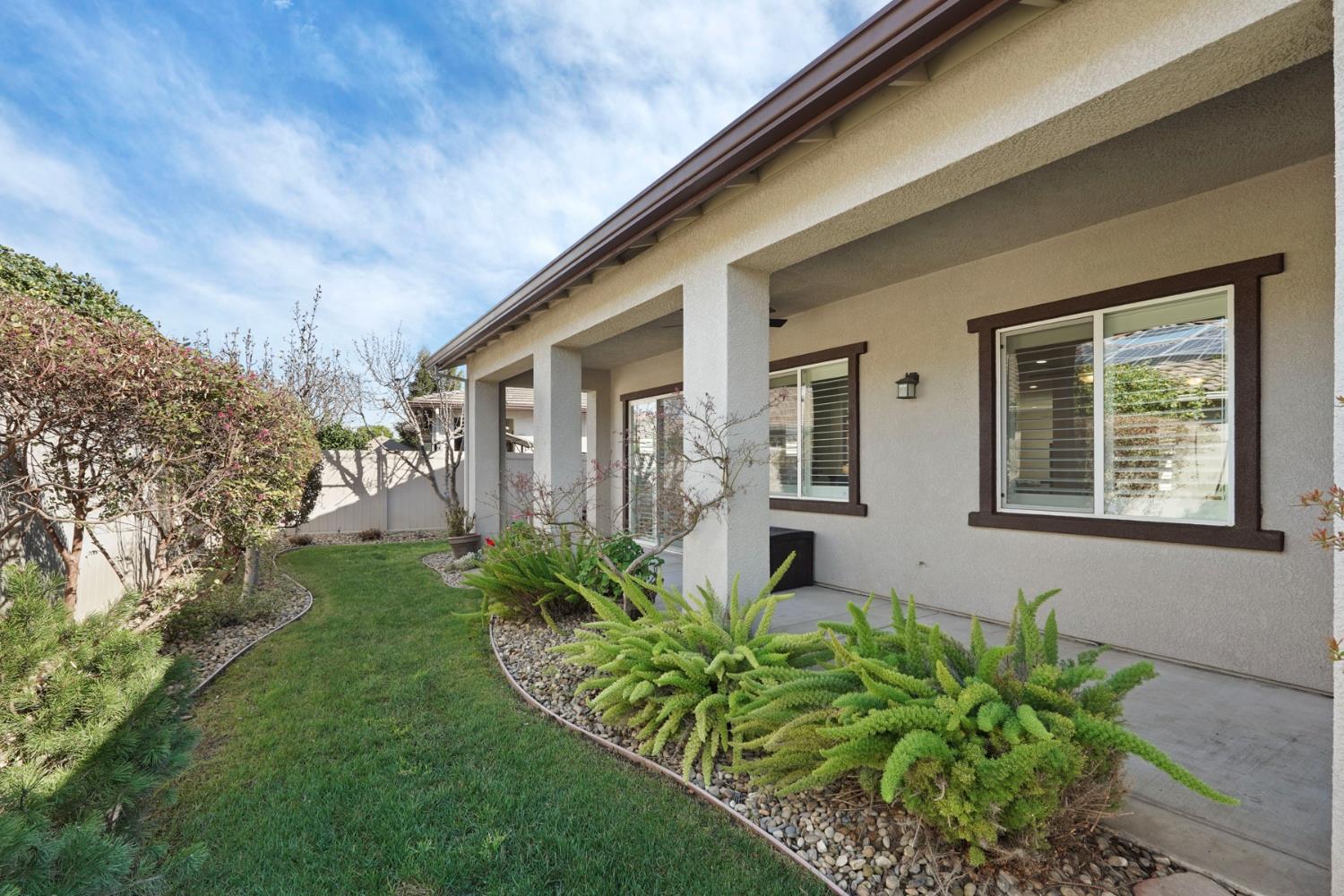 2419 Belle Glade Ln, Manteca, CA 95336