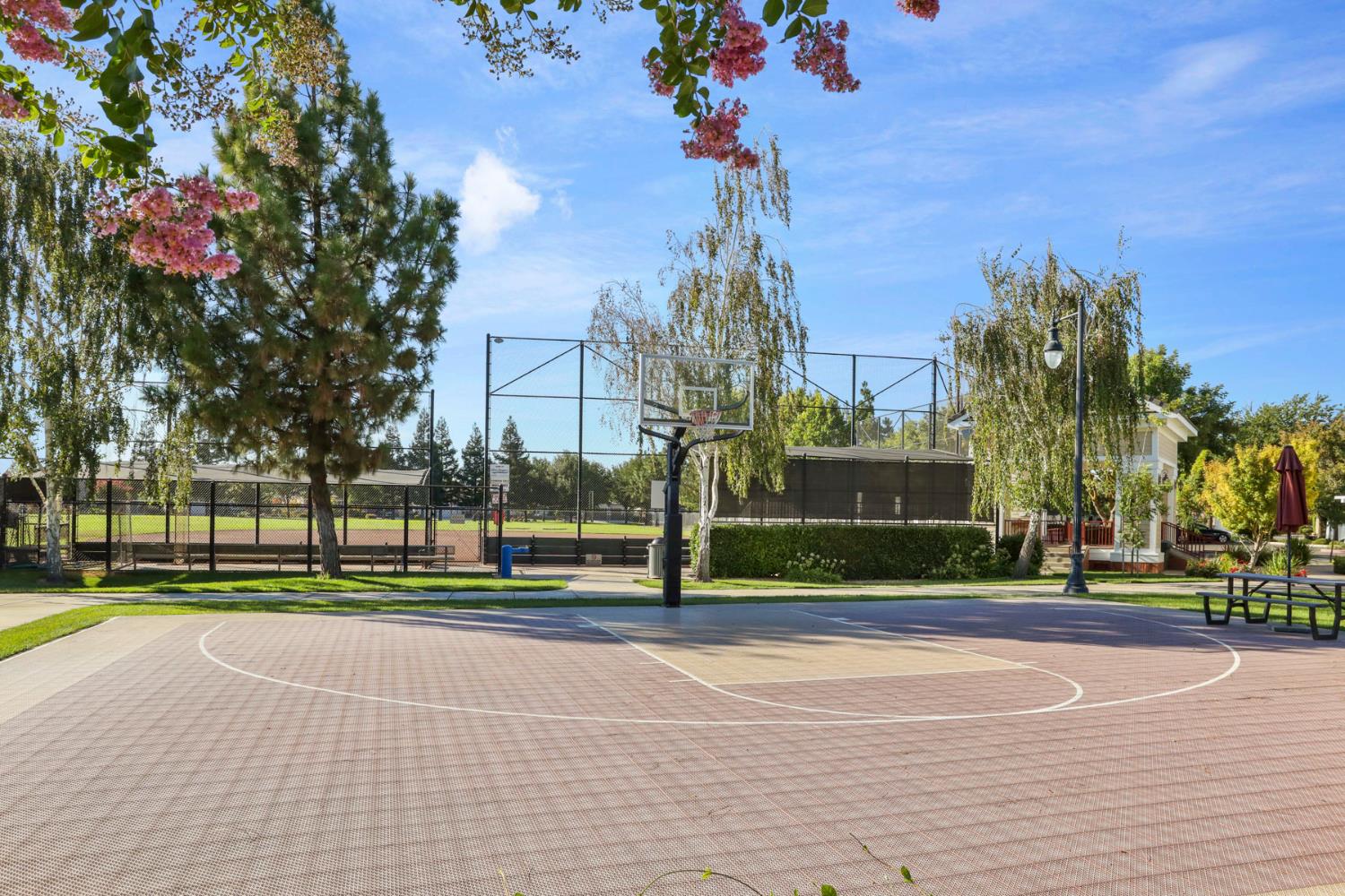 2419 Belle Glade Ln, Manteca, CA 95336