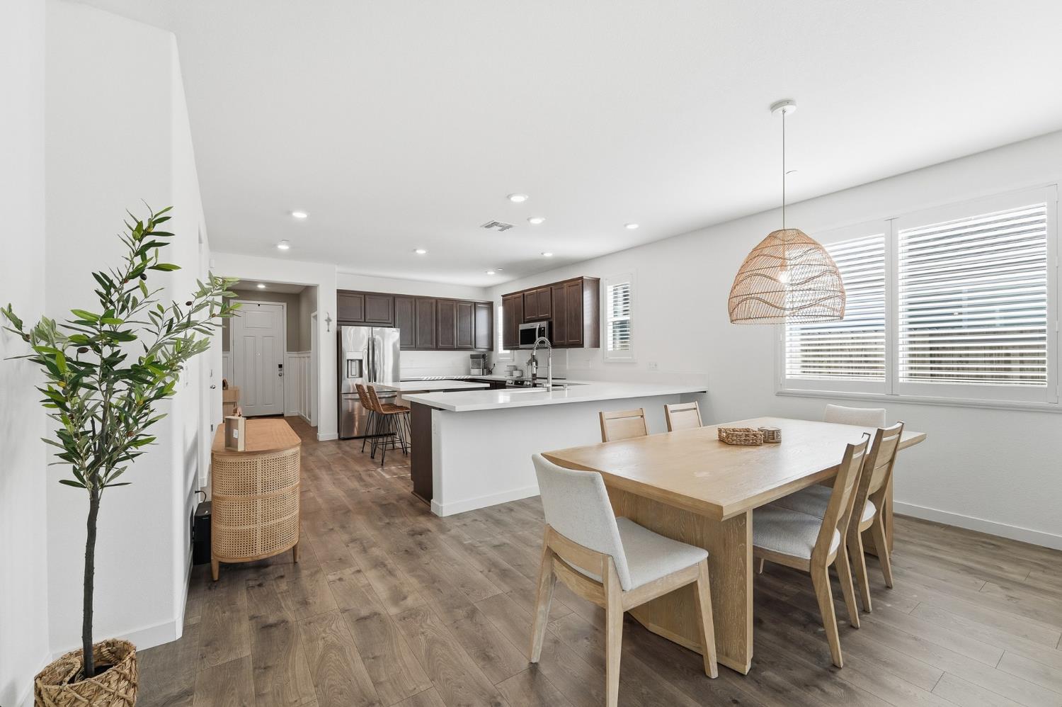 3449 Guru Dr, Ceres, CA 95307