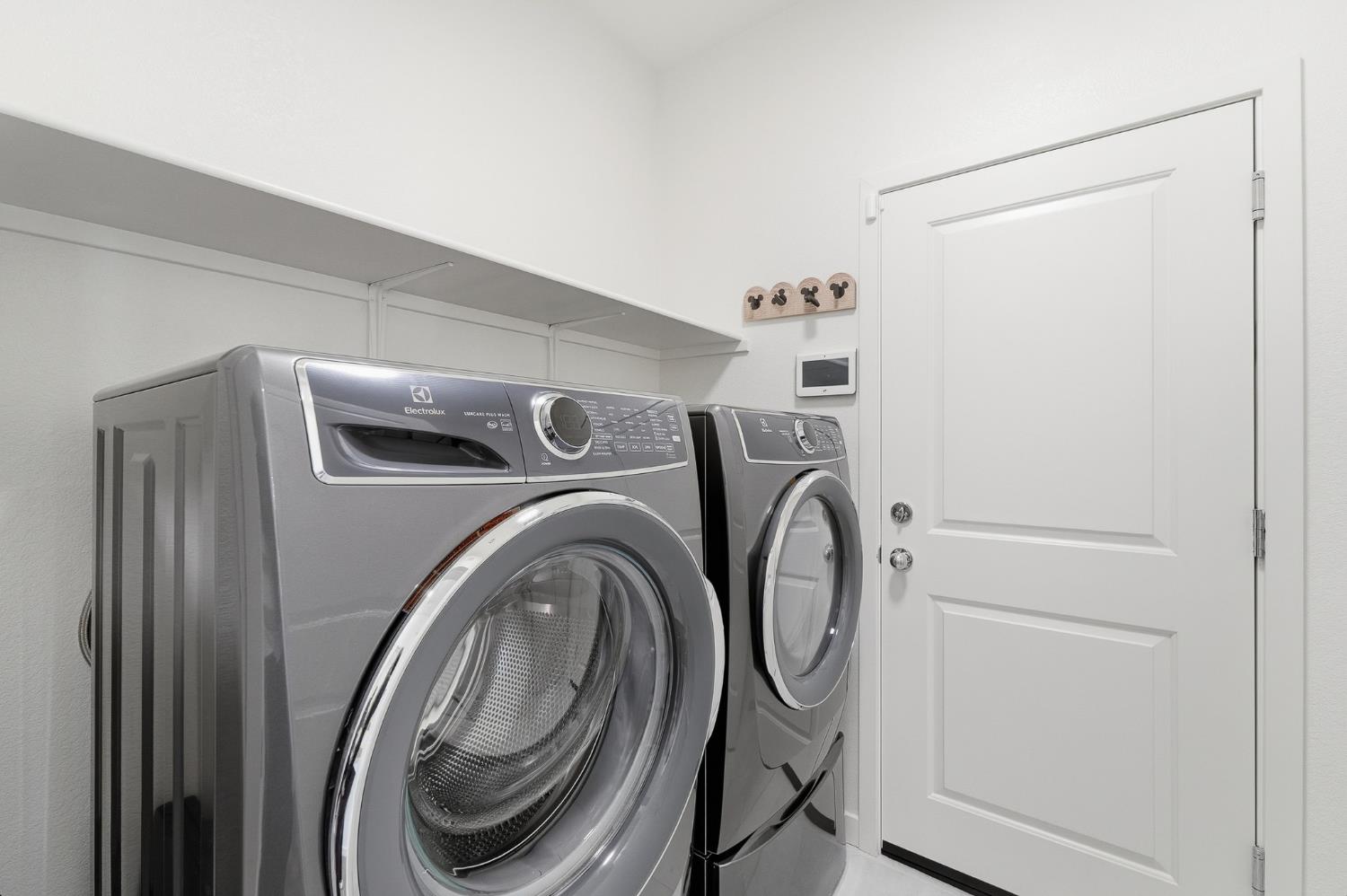 3449 Guru Dr, Ceres, CA 95307