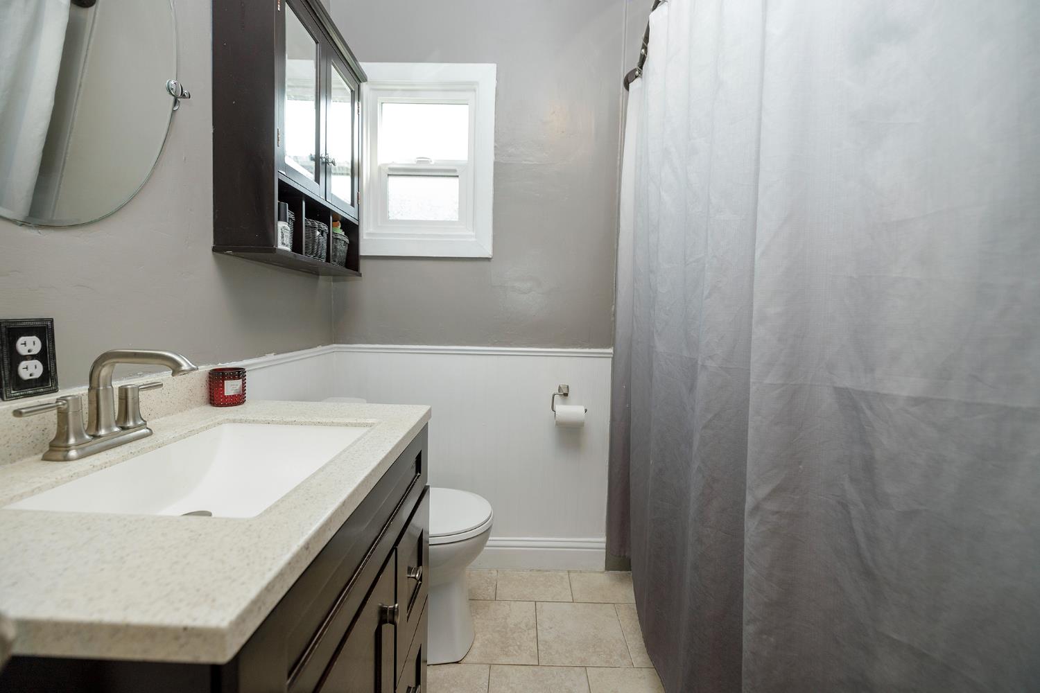 599 S Minaret St, Turlock, CA 95380