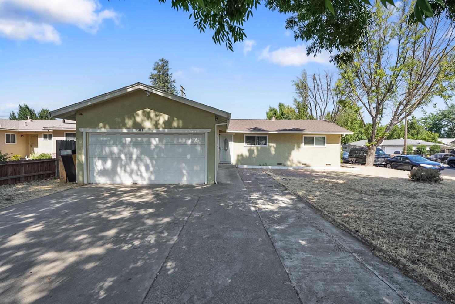 301 S Emerald Ave, Modesto, CA 95351