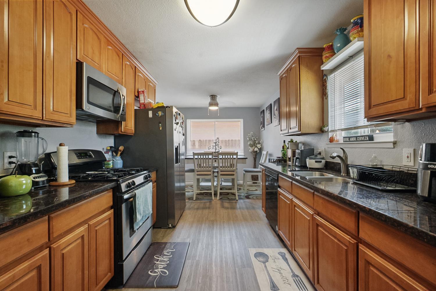 301 S Emerald Ave, Modesto, CA 95351