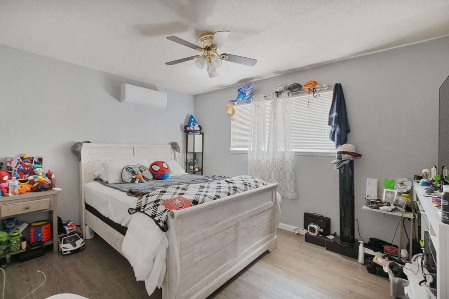 301 S Emerald Ave, Modesto, CA 95351