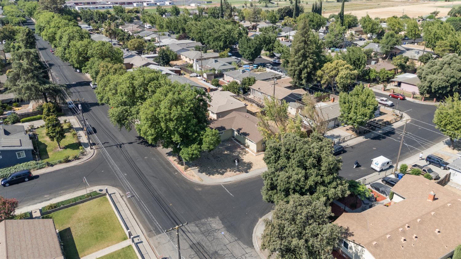 301 S Emerald Ave, Modesto, CA 95351