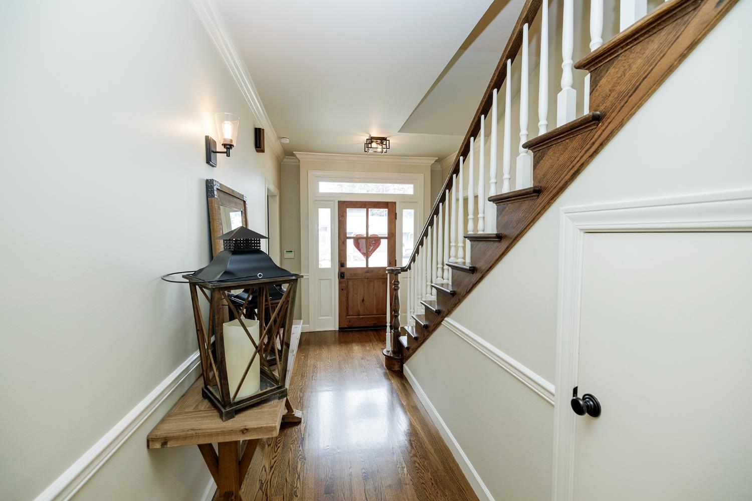 2220 Castleview Dr, Turlock, CA 95382