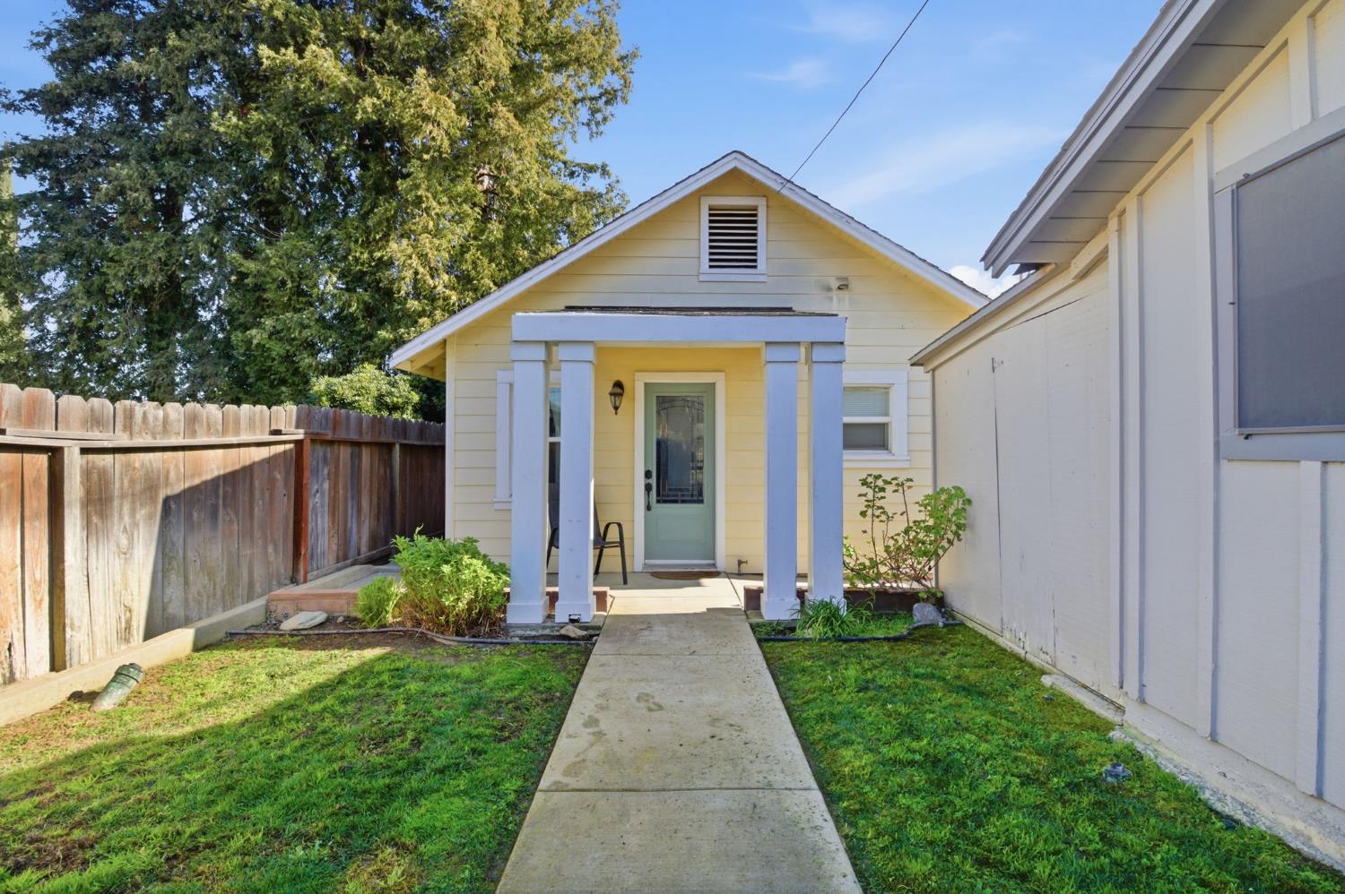 721 723 River Ave, Oakdale, CA 95361