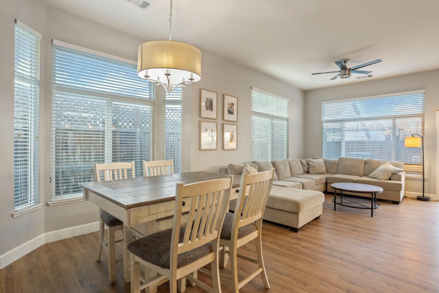 277 Fragrance St, Manteca, CA 95337