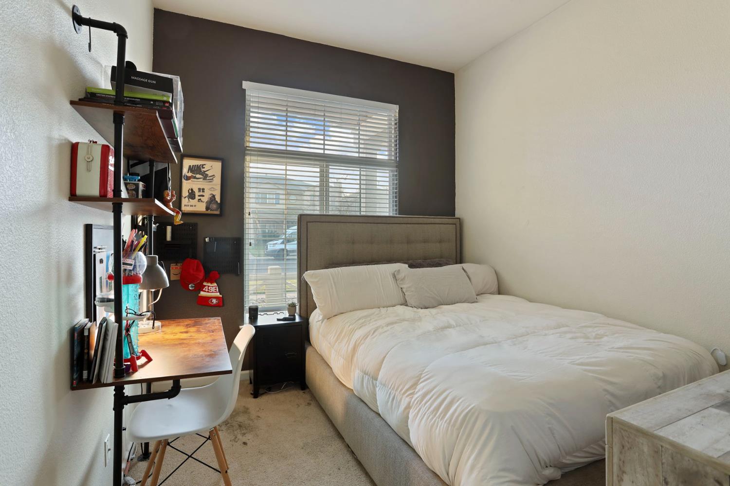 277 Fragrance St, Manteca, CA 95337