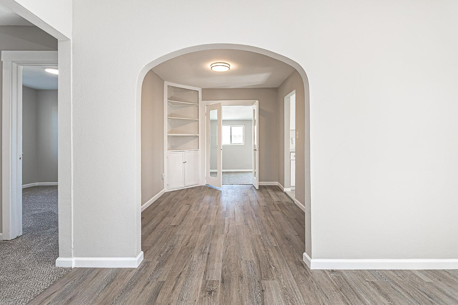 155 N Bryan Ave, Oakdale, CA 95361