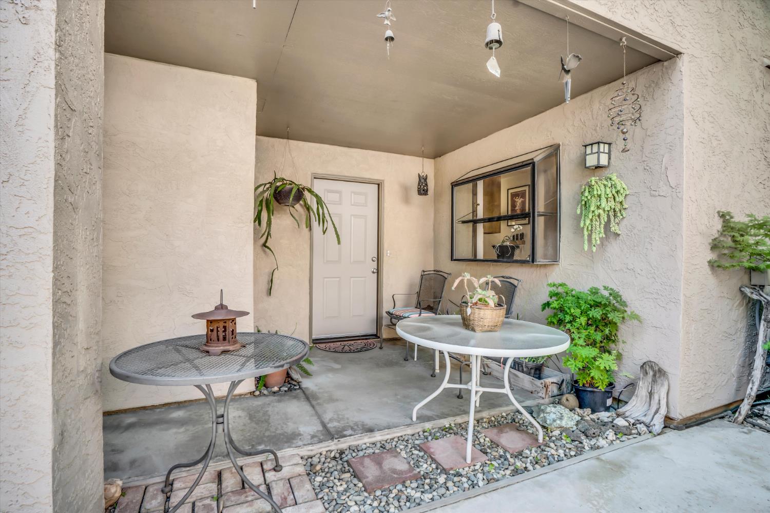 985 Camphor St, Manteca, CA 95337