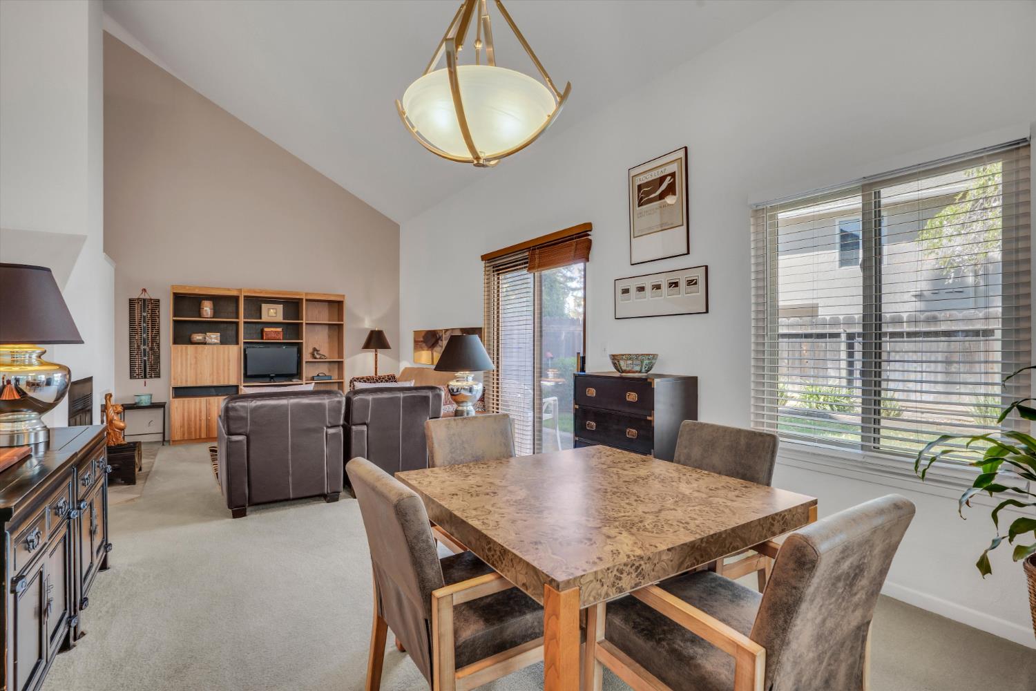 985 Camphor St, Manteca, CA 95337