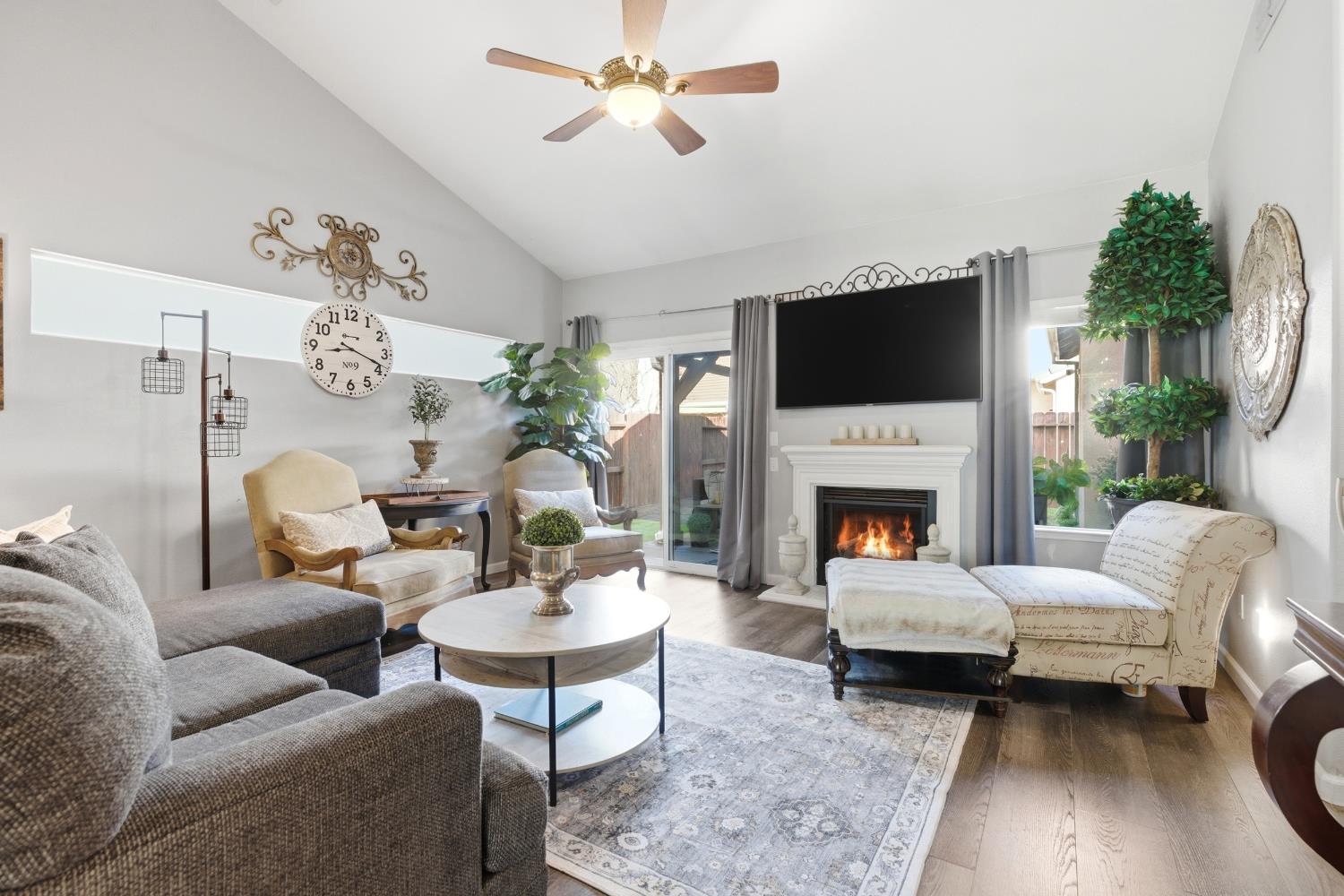 2209 Perth Dr., Modesto, CA 95355