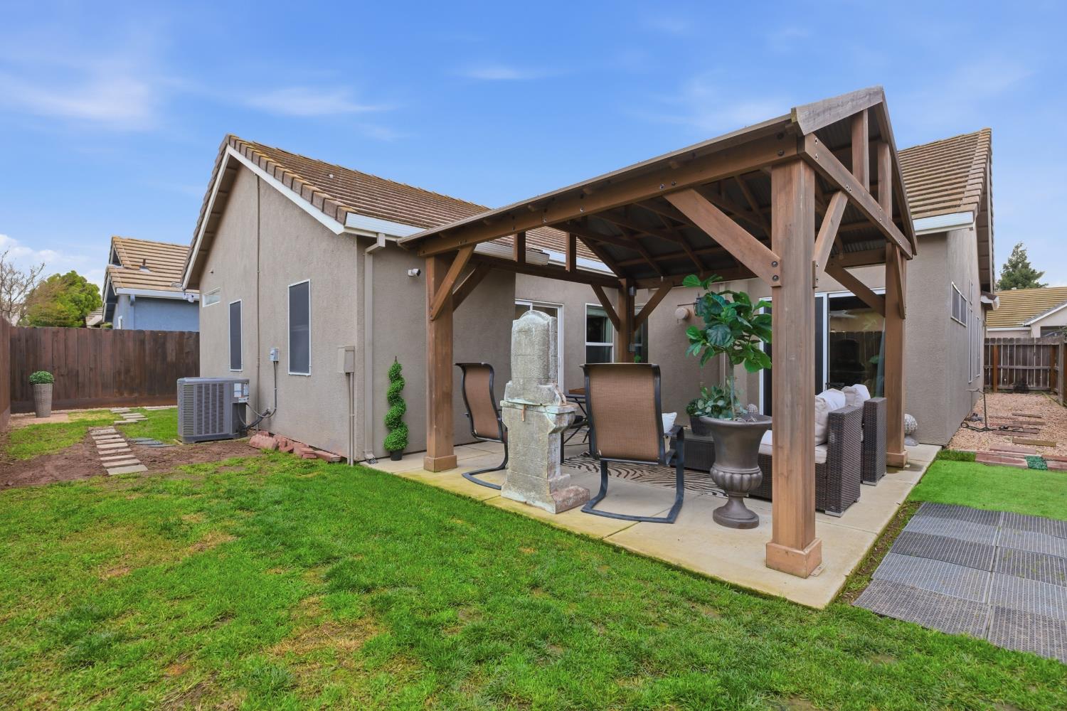 2209 Perth Dr., Modesto, CA 95355