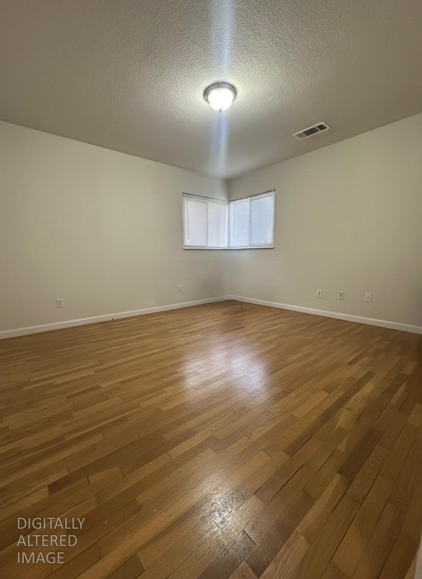 1460 E Hawkeye Ave, Turlock, CA 95382