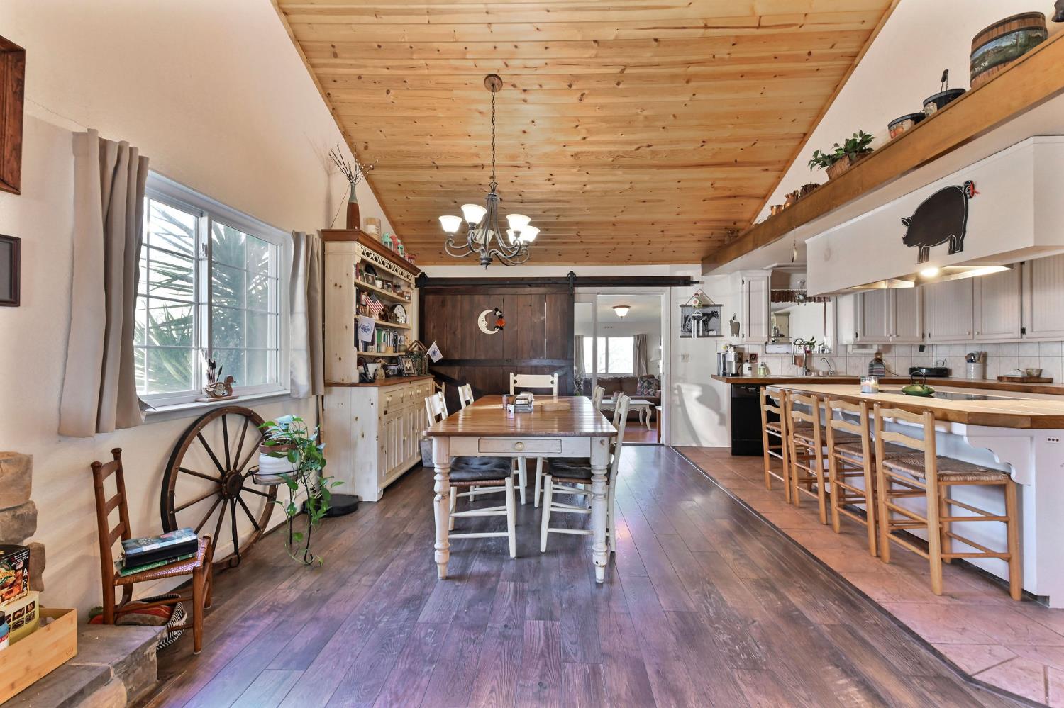 3653 Chuckwagon Dr, Copperopolis, CA 95228