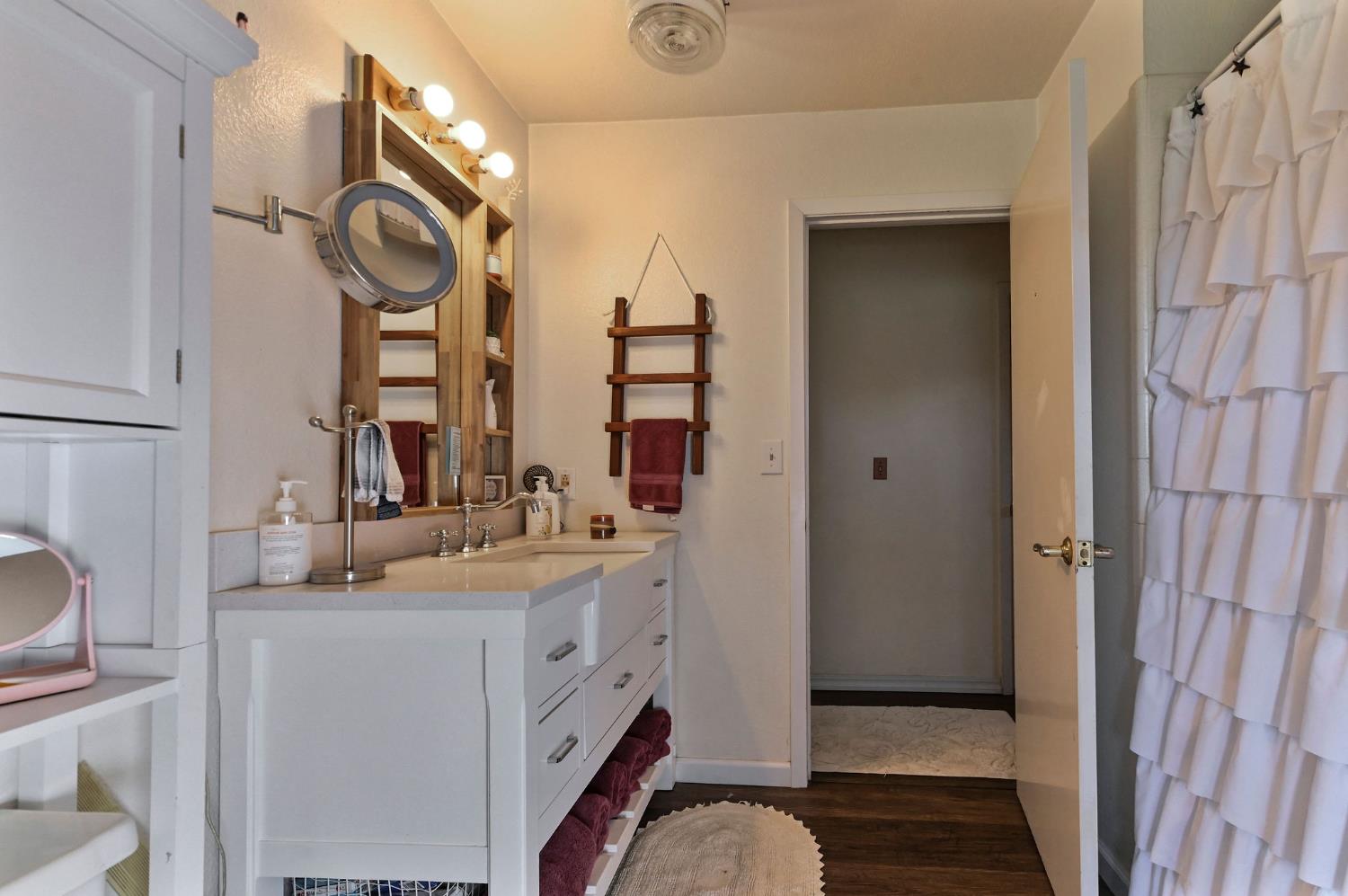 3653 Chuckwagon Dr, Copperopolis, CA 95228